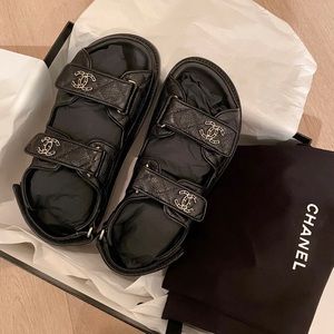 BNIB Chanel Caviar Leather Quilted Velcro Dad Sandals Sz 36 Black